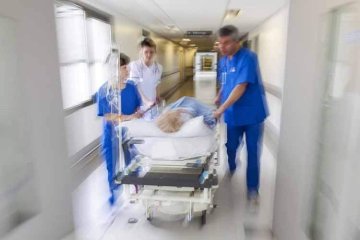 Thailands «gratis» helsevesen er ikke gratis, og er nå på konkursens rand