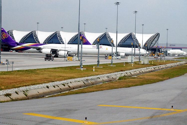 Hovedflyplassen i Bangkok, hvor det ikke lenger deles ut 15-dagers visumfritak.